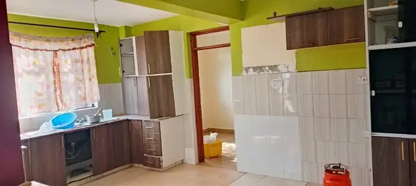 4 BEDROOM TOWNHOUSE WITH DSQ - Image 2