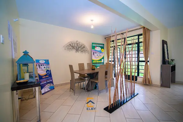 4 BEDROOM + DSQ AVAILABLE FOR SALE N EDENVILLE - Image 4