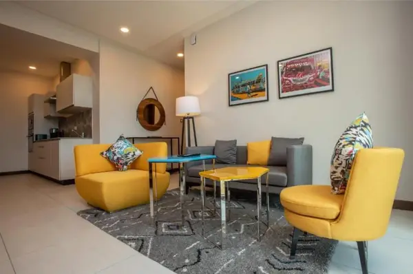 Stunning fully furnished and serviced Apart Hotel - Image 3