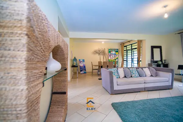 4 BEDROOM + DSQ AVAILABLE FOR SALE N EDENVILLE - Image 3