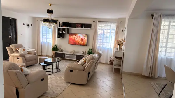 ✨ 5-BEDROOM 2-STOREY MAISONETTE + ATTIC/PRAYER ROOM FOR SALE✨ - Image 3