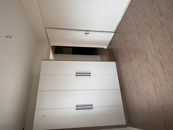 Modern One Bedroom Apartment for Rent - Image 17