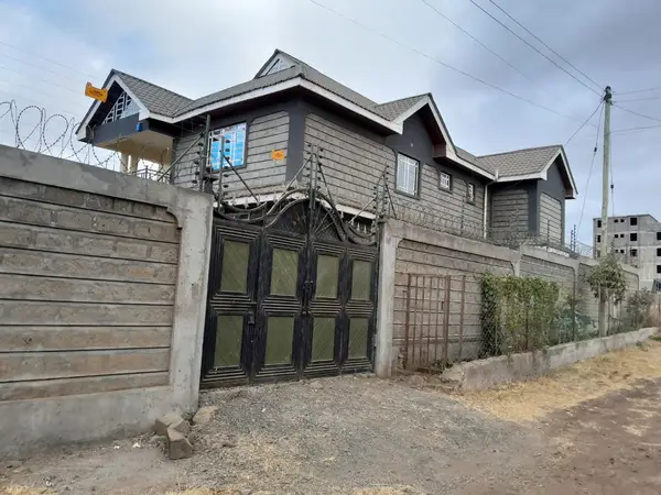 SPACIOUS 4-BEDROOM MANSION | UTAWALA AIRWAYS - Image 11