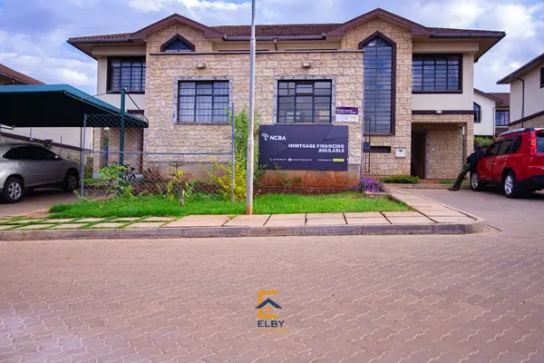 4 BEDROOM + DSQ AVAILABLE FOR SALE N EDENVILLE