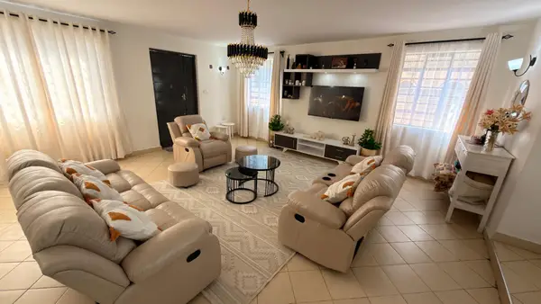 ✨ 5-BEDROOM 2-STOREY MAISONETTE + ATTIC/PRAYER ROOM FOR SALE✨ - Image 11