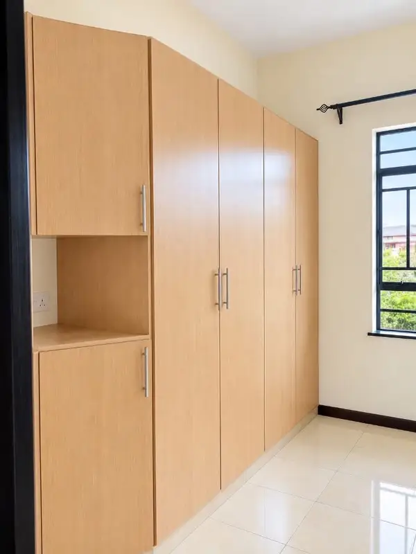 🏡 𝗖𝗔𝗦𝗔𝗠𝗜𝗔 𝗘𝗦𝗧𝗔𝗧𝗘 – 𝗝𝗢𝗦𝗞𝗔, 𝗞𝗔𝗡𝗚𝗨𝗡𝗗𝗢 𝗥𝗢𝗔 - Image 6