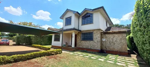 4 BEDROOM WITH SQ AVAILABLE TP LET IN EDENVILLE - Image 3