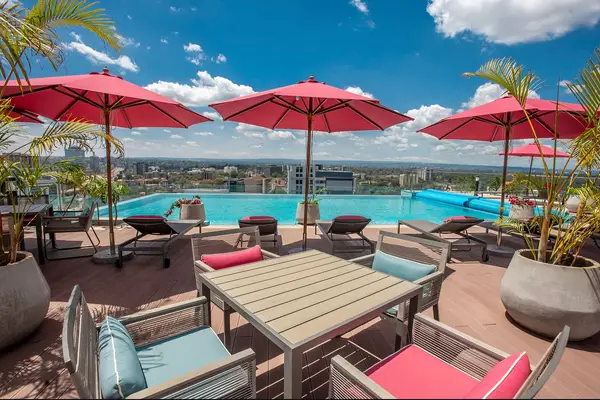 Stunning fully furnished and serviced Apart Hotel - Image 1