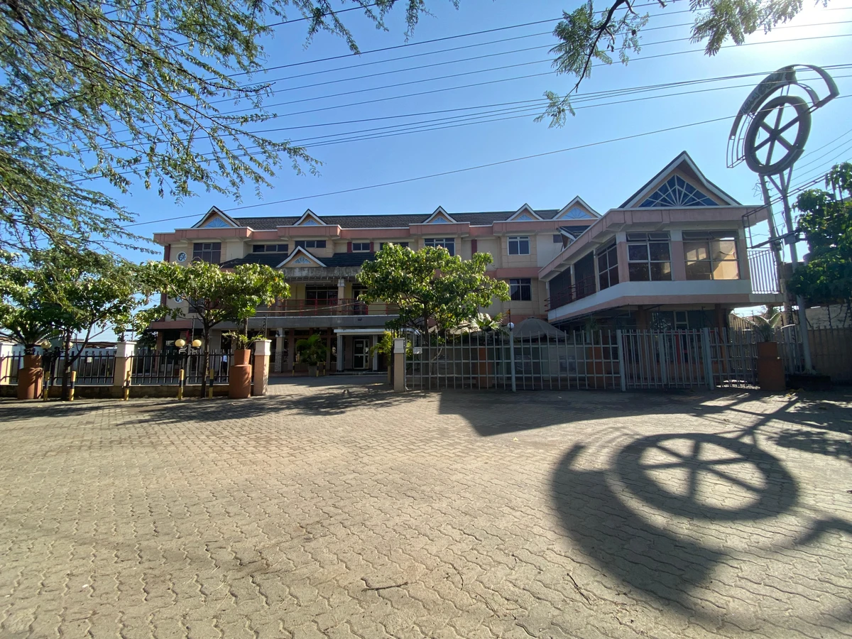 Main property image